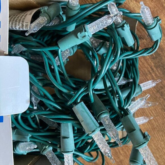 Philips 60-Count Warm White Mini Faceted LED String Lights Holiday Christmas - Picture 8 of 9